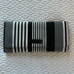 Vera Bradley Textured Wallet